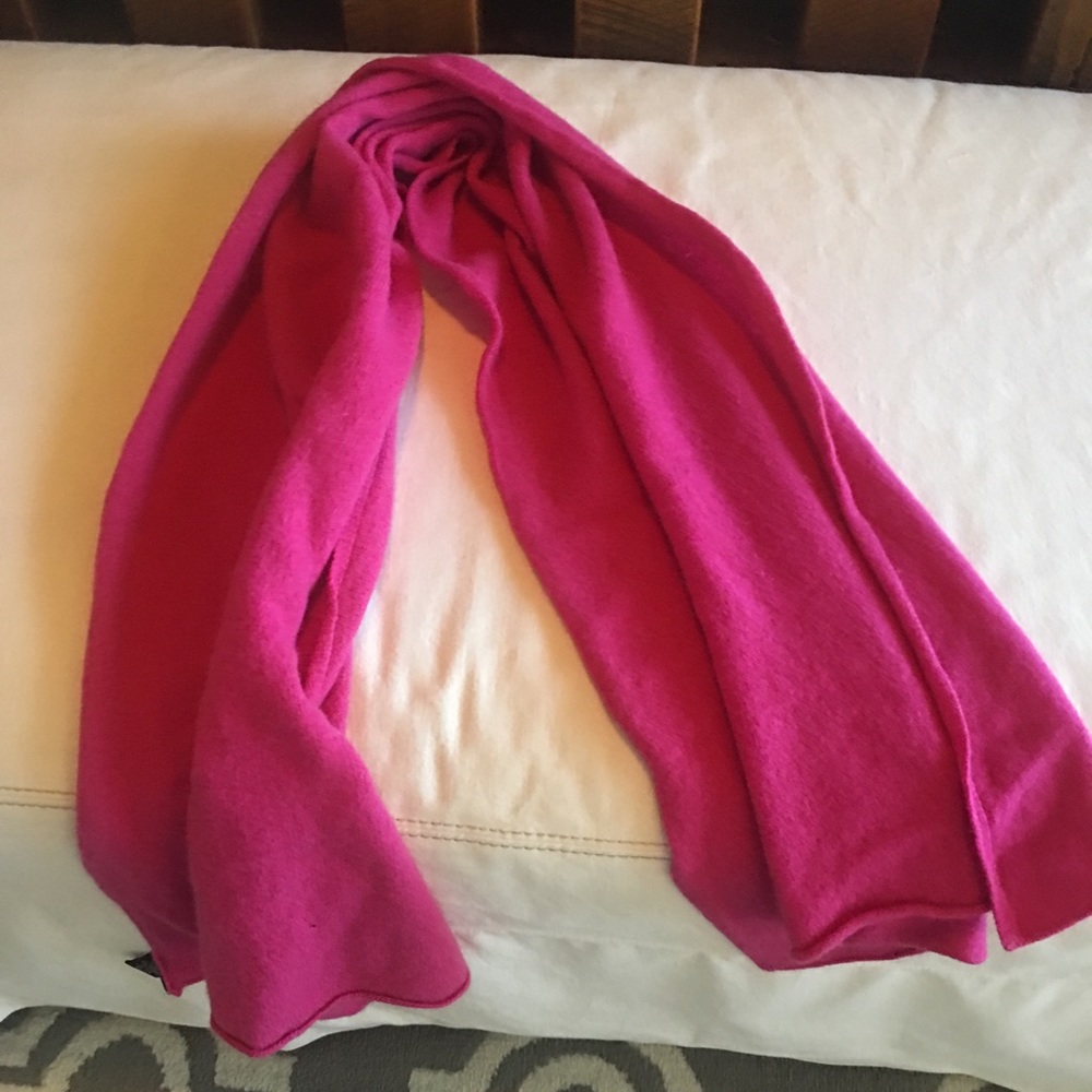 Banana republic wool cashmere blend scarf